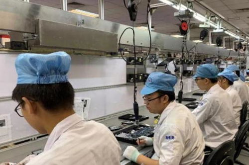 再招1万人 中方工厂接单接到手软,外媒 这一幕难以想象