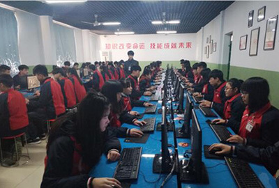 重庆市三峡联合职业大学:软件工程专业到底好不好?